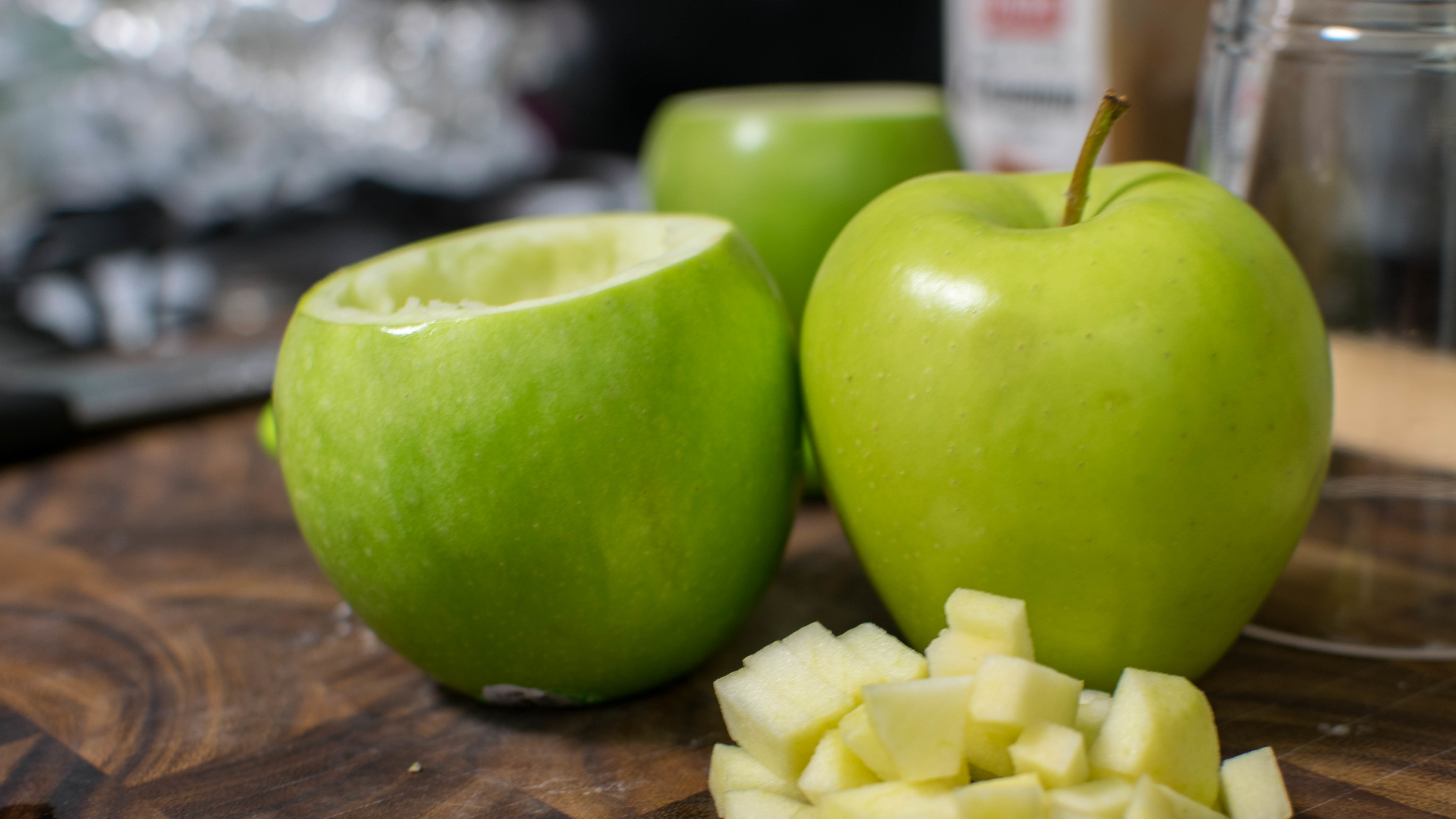 How To Make A Mini Apple Pie Inside An Apple