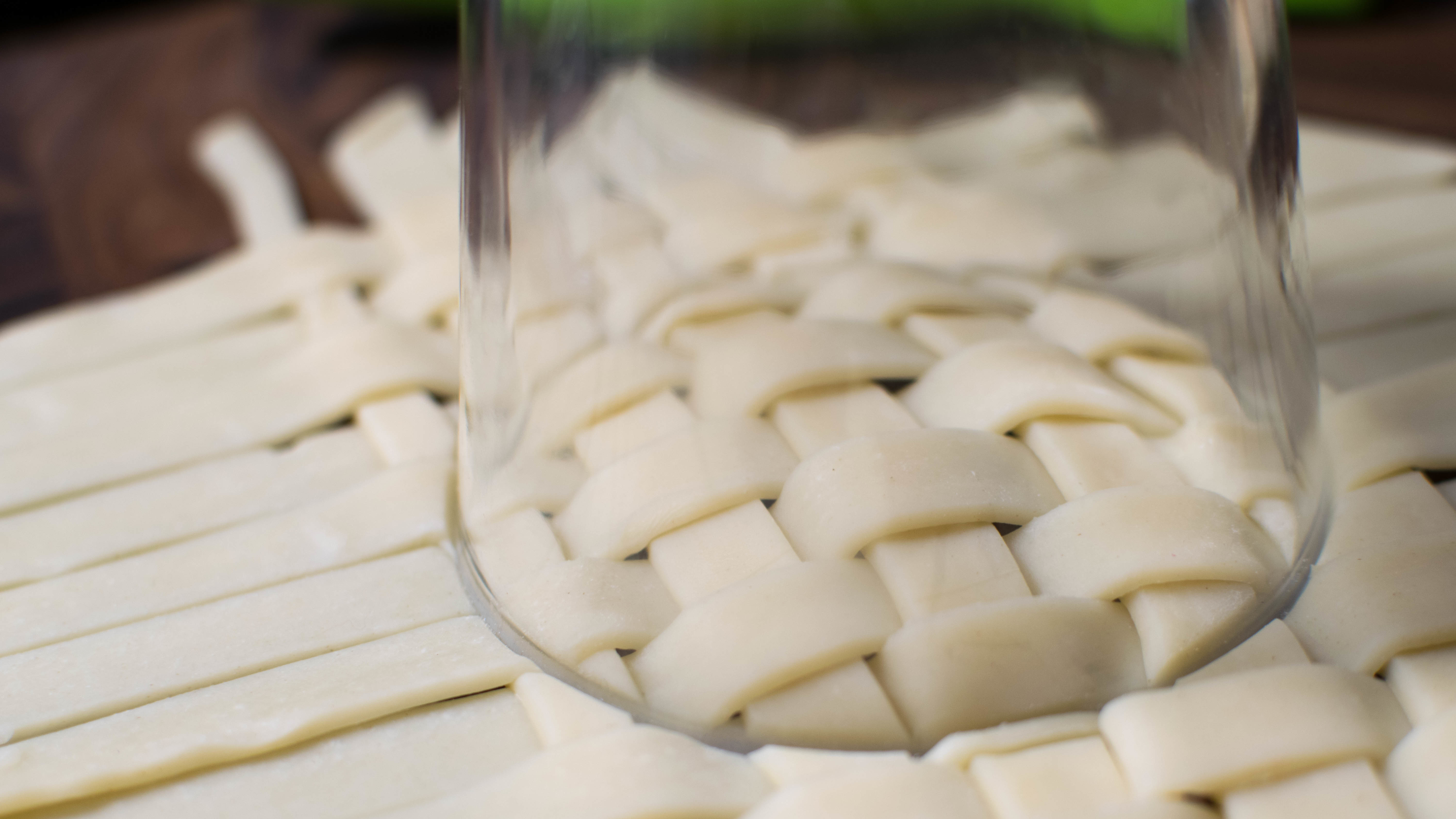 How To Make A Mini Apple Pie Inside An Apple