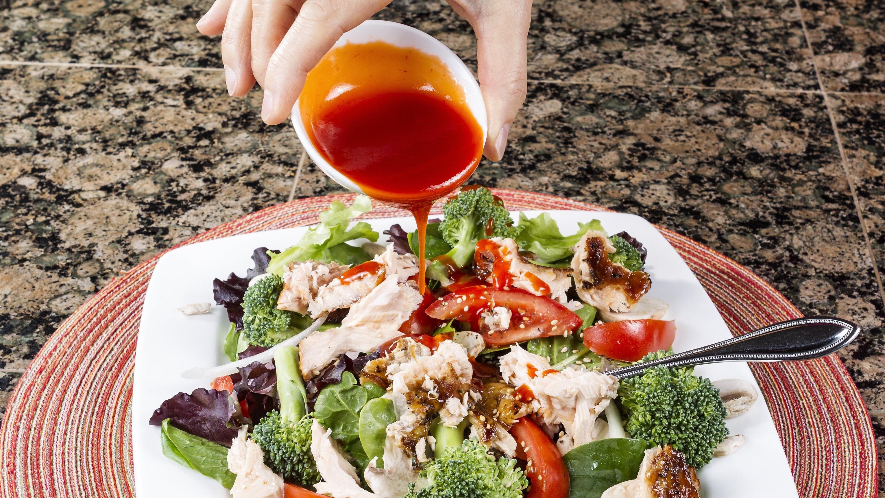 10 Ways to Make a ‘Special Salad Dressing,’ According to Lifehacker Readers