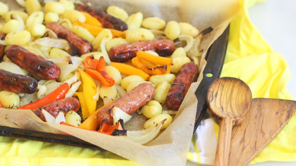 Sheet pan gnocchi. Claire Lower, Lifehacker.