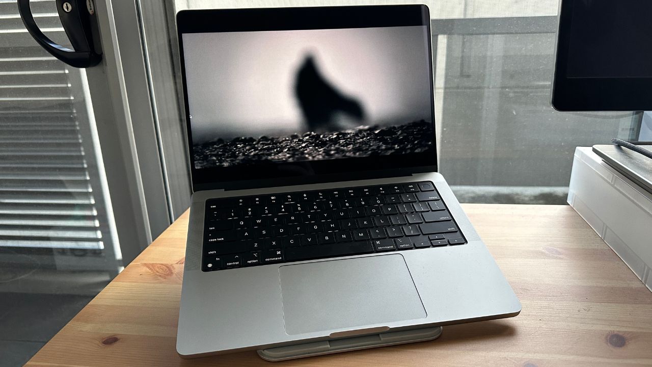 macbook pro 2023